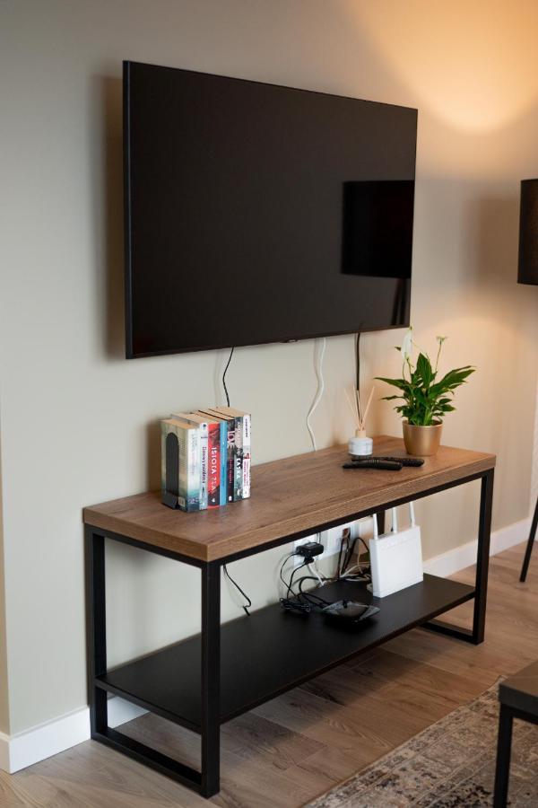 Apartament Z Klimatyzacja, บิวโกราย ภายนอก รูปภาพ