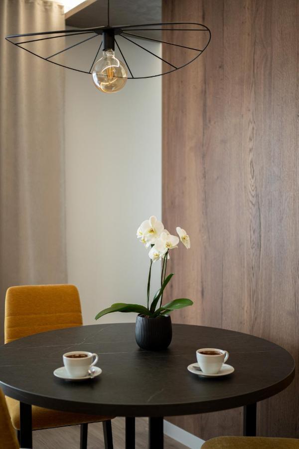 Apartament Z Klimatyzacja, บิวโกราย ภายนอก รูปภาพ